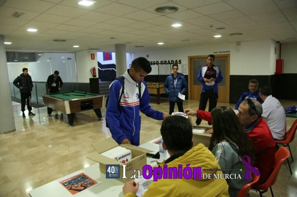 Recogida de dorsales, ambiente y salida de la XXXI Media Maratón Ciudad de Lorca