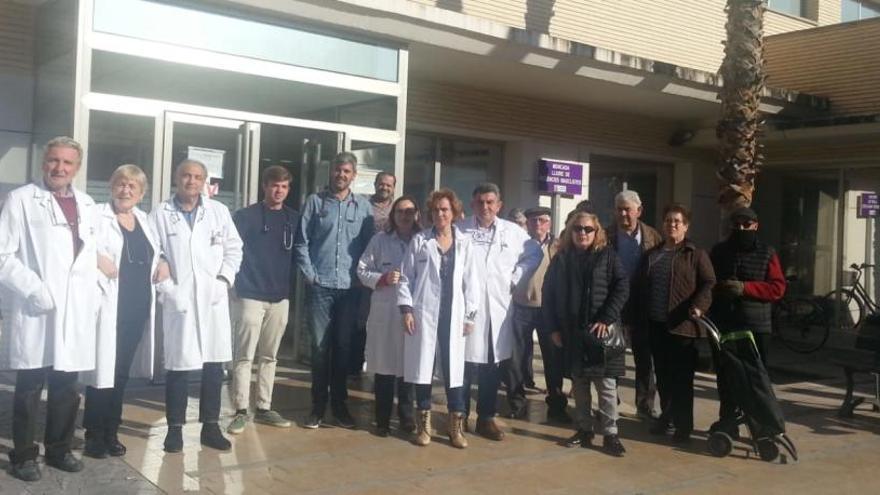 Paro en protesta del colapso en el Centro de Salud de Moncada