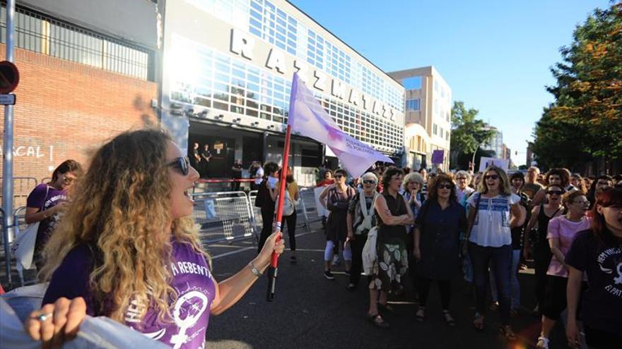 El fiscal pide cárcel para los dos detenidos por la violación denunciada en Razzmatazz