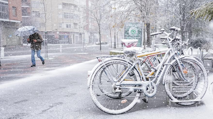 Llegan la nieve y el granizo al norte de España