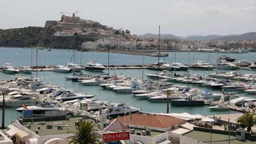 Marina Botafoch pacta la venta de la concesión del puerto deportivo -  Diario de Ibiza