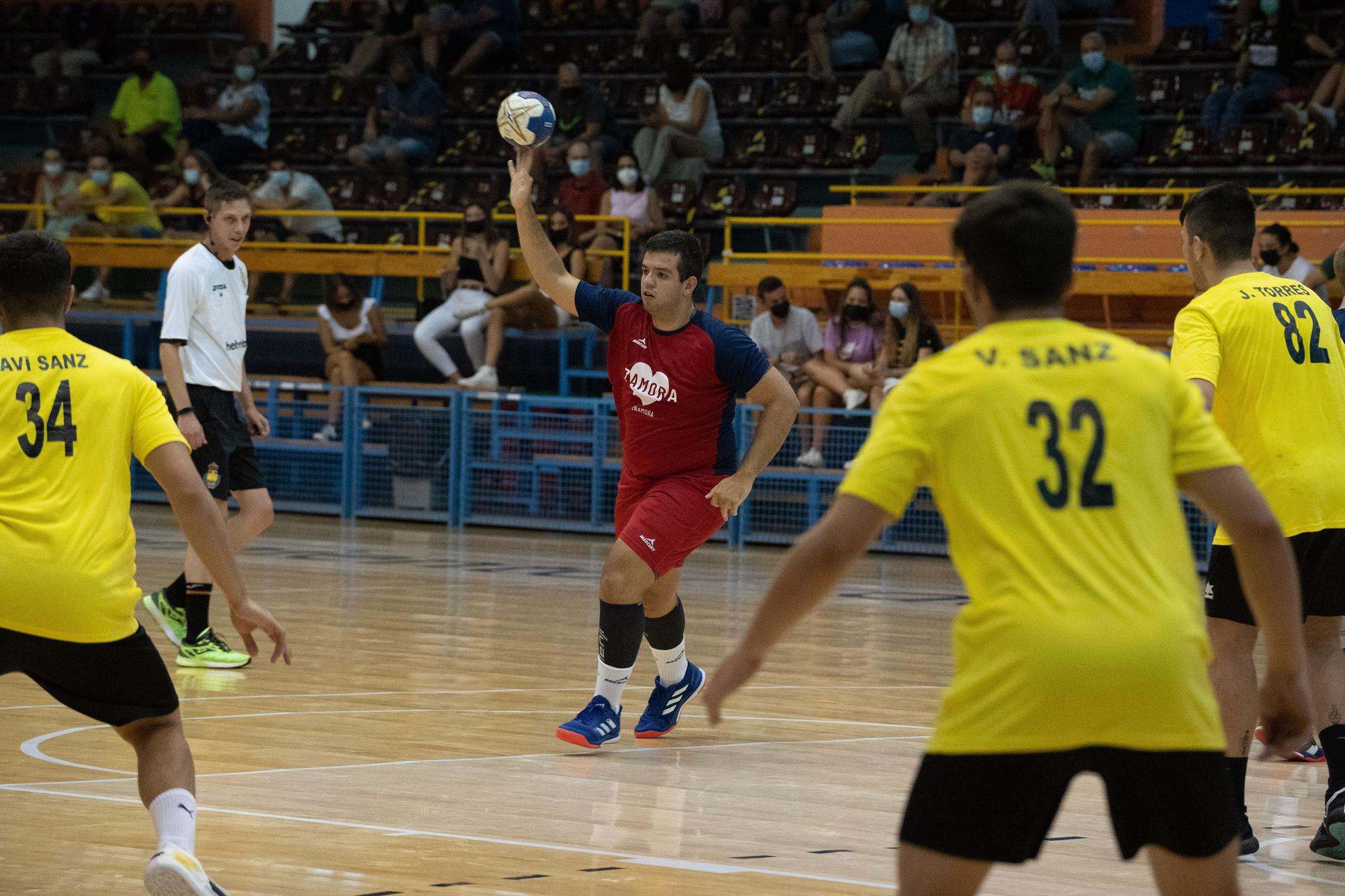 PRETEMPORADA BALONMANO ZAMORA-21.JPG