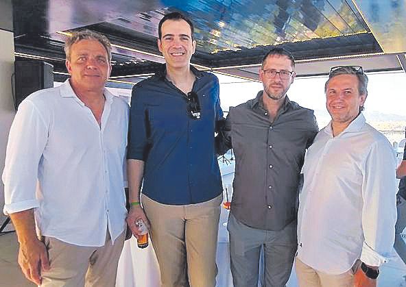 28 Luis Botija, Guillermo Mir, Pablo Vilaboa y Oscar Manjn.jpg