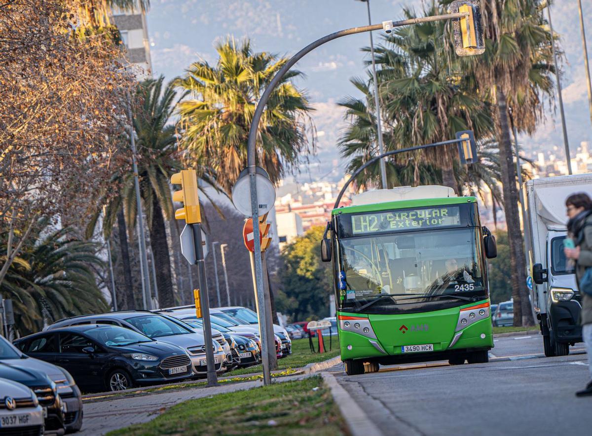 L’AMB prepara un nou model de gestió del servei d’autobús
