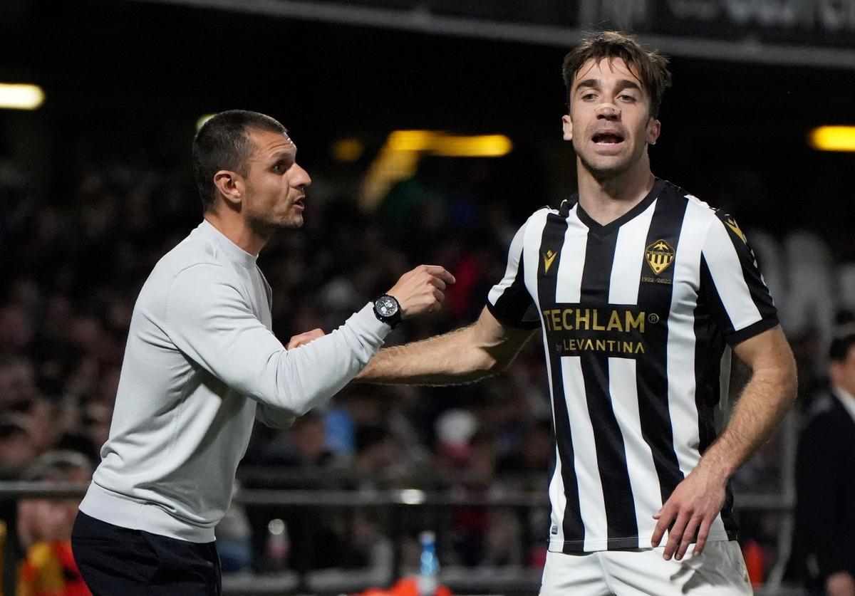 Albert Rudé, en Castalia, con Manu Sánchez.