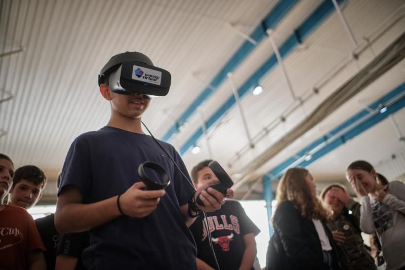 Minifera "Ciencia en femenino" Feria de la ciencia con participación de varias científicas. La feria comienza a las 9 y tendrá talleres y stands para niños. De 11:30 a las 12:00 es posible que esté la mayoría de ellas, es cuando se podrá hacer las fotos. Las científicas participantes son: Ana Belén Lago Blanco, Antonia M. Varela Pérez, Adriana de Lorenzo Cáceres Rodríguez, Pino Caballero Gil, Maria Reyes Battle, Atteneri López Arencibia, Inés Sifaoui, Natália Karla Bellini, Desirée San Nicolás, Vinita Mahtani-Chugani  | 11/02/2020 | Fotógrafo: Andrés Gutiérrez Taberne