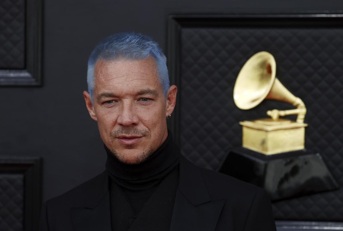 El DJ y productor Diplo, uno de los artistas más elegantes y sobrios de la velada.