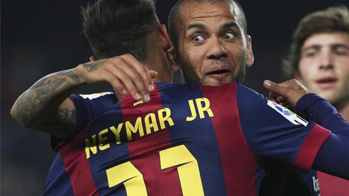 Alves no renuncia a seguir vistiendo de azulgrana