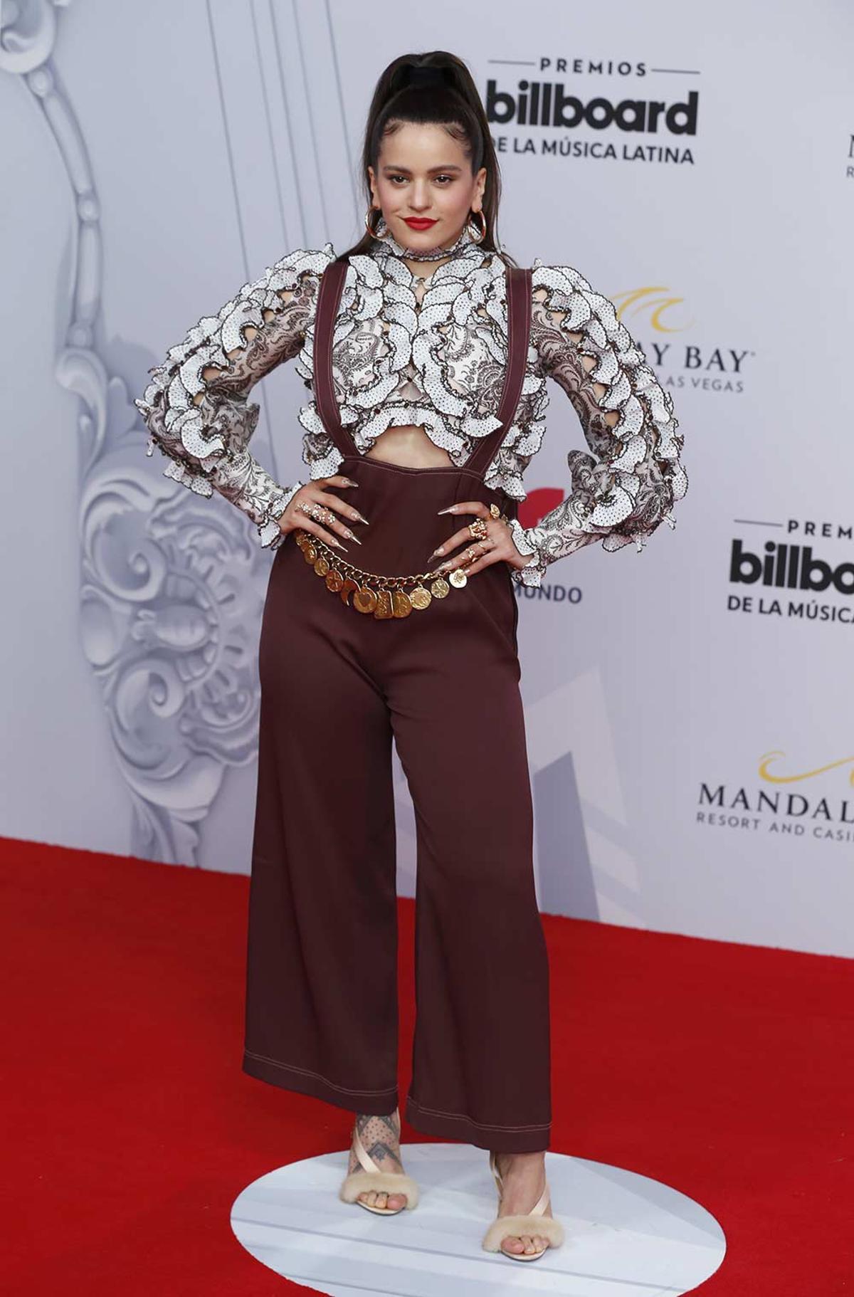 Rosalia en la alfombra roja de los Billboard Latinos