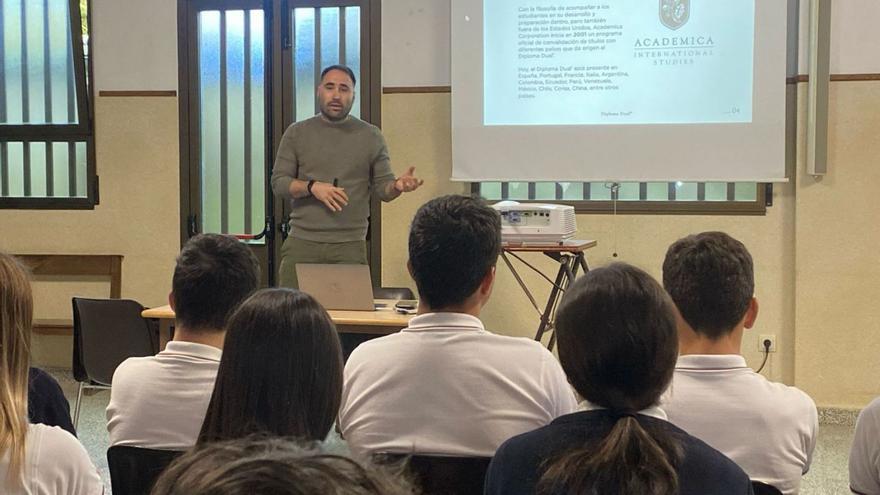 Un momento de la presentación del programa, ayer.  | // CEDIDA