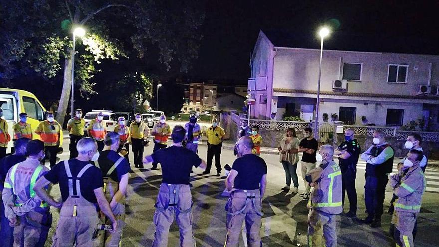 Part de l&#039;operatiu desplegat per l&#039;incendi.