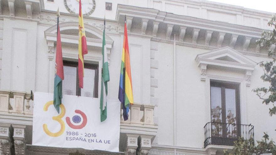 Una imagen del acto en la plaza del Carmen de Granada.