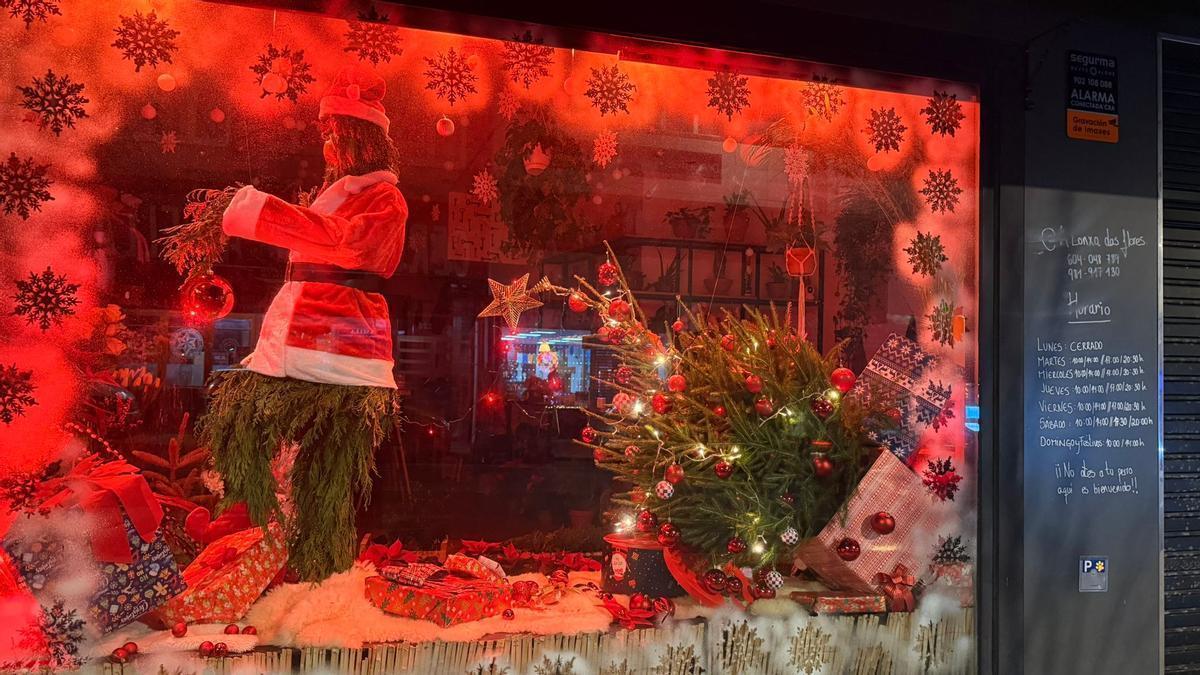 El Grinch se cuela en una floristería.