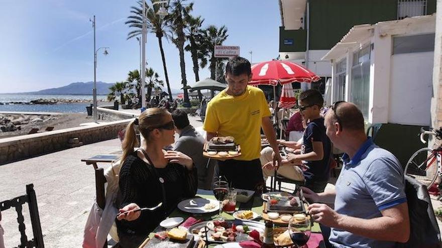 Los chiringuitos,  reyes  de la gastronomía veraniega.