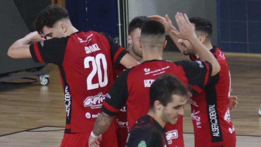 Tropiezo en casa del River Zamora frente al Coruxo Tropiezo en casa del River Zamora frente al Coruxo