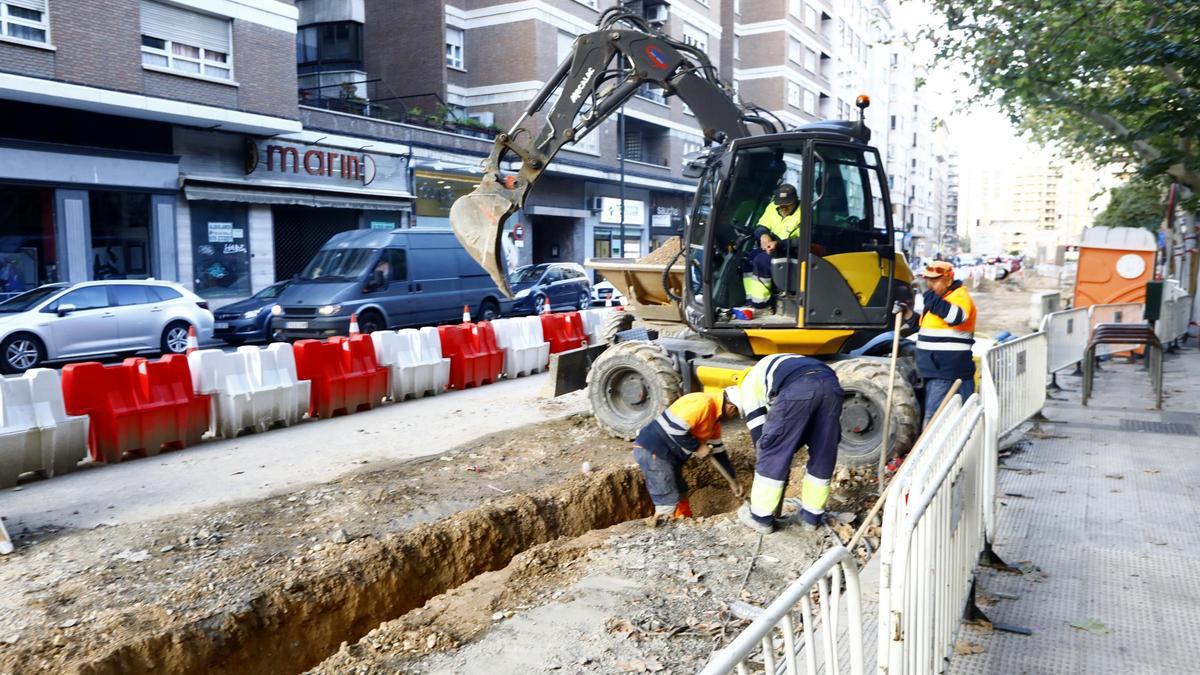 Las obras siguen avanzando en Hernán Cortés dos meses después del reventón (24-10-23)