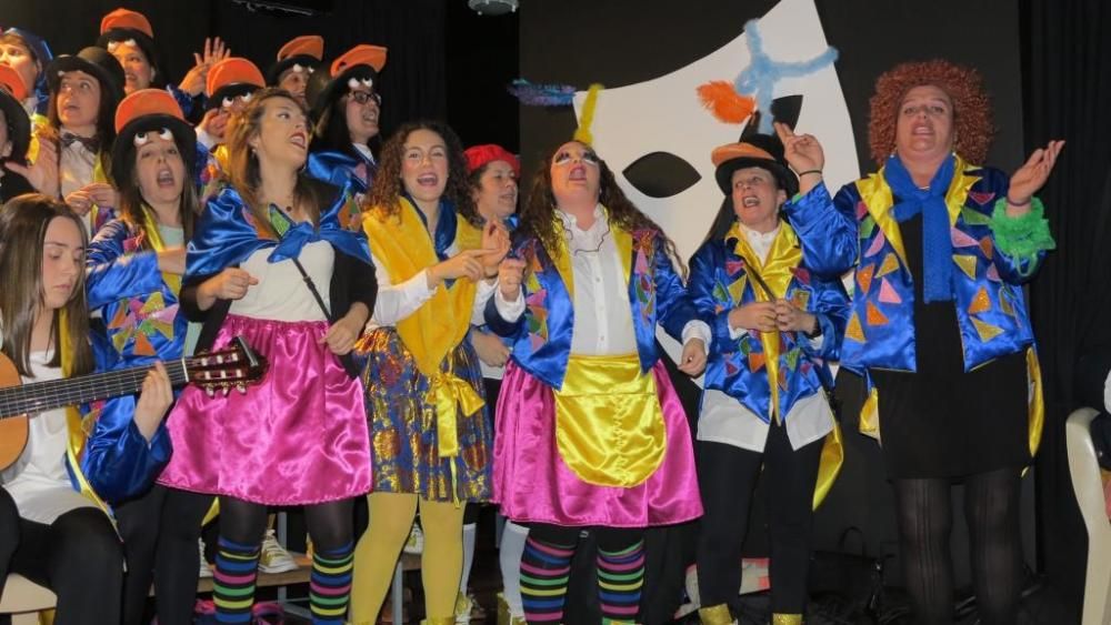 Las comparsas de O Grove en el pasado carnaval.