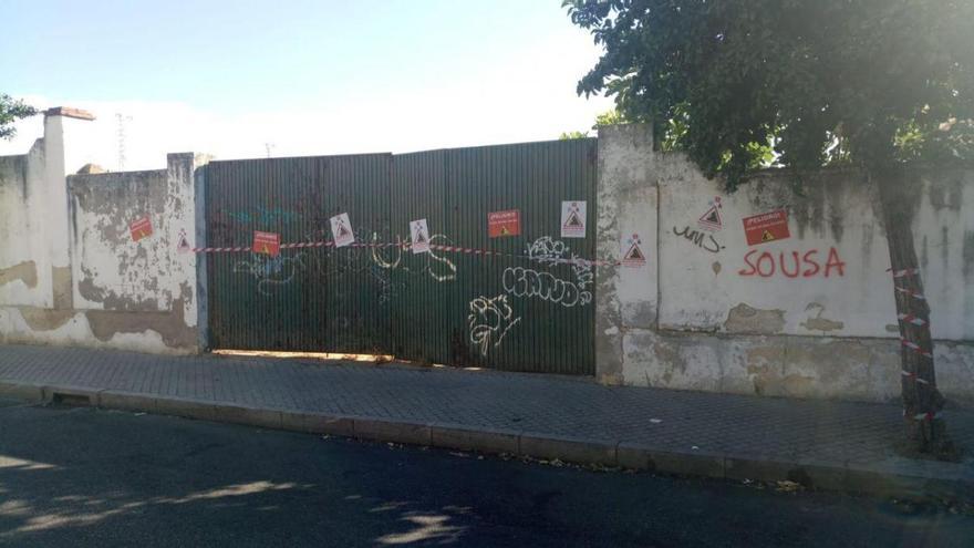 Podemos denuncia el deterioro del muro del antiguo Estadio de San Eulogio