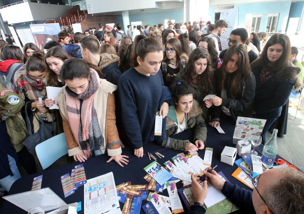 Treinta y cinco universidades echan sus redes en Vigo