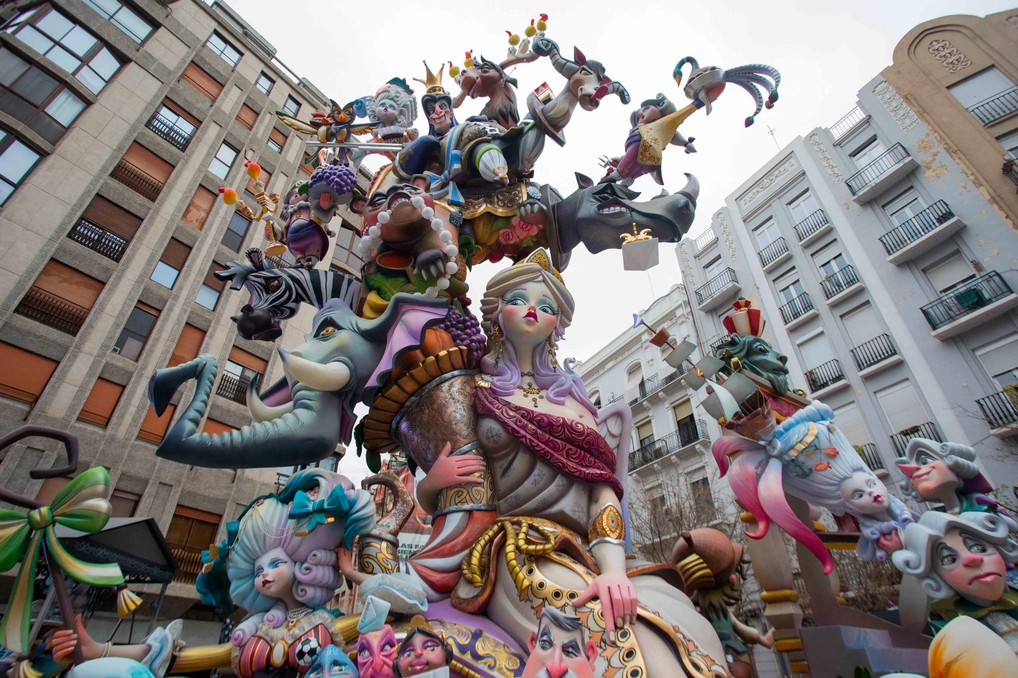 Todas las fotos de la falla Regne de València-Duque de Calabria