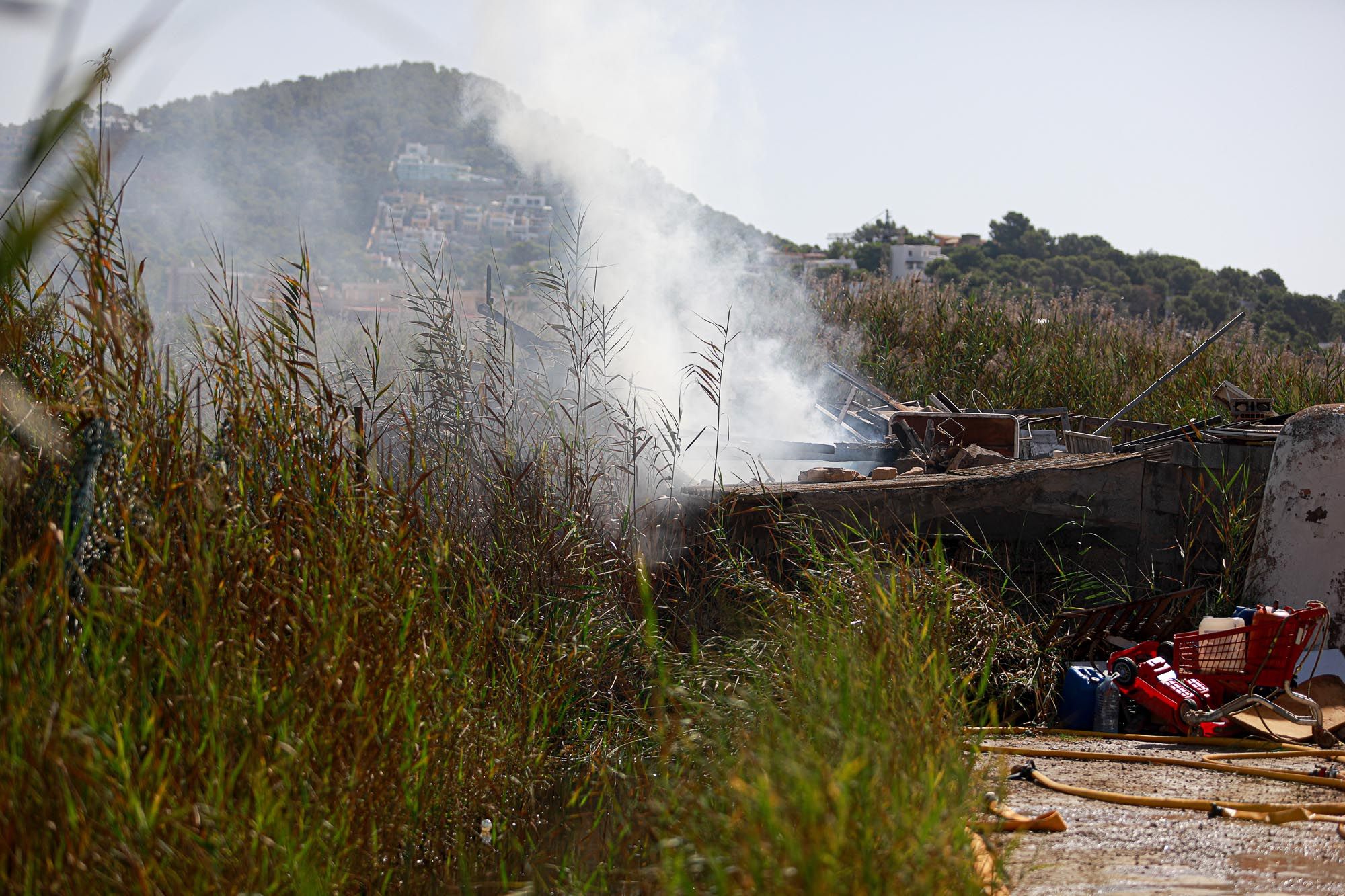 Incendio en una infravivienda en ses Feixes de Talamanca en Ibiza