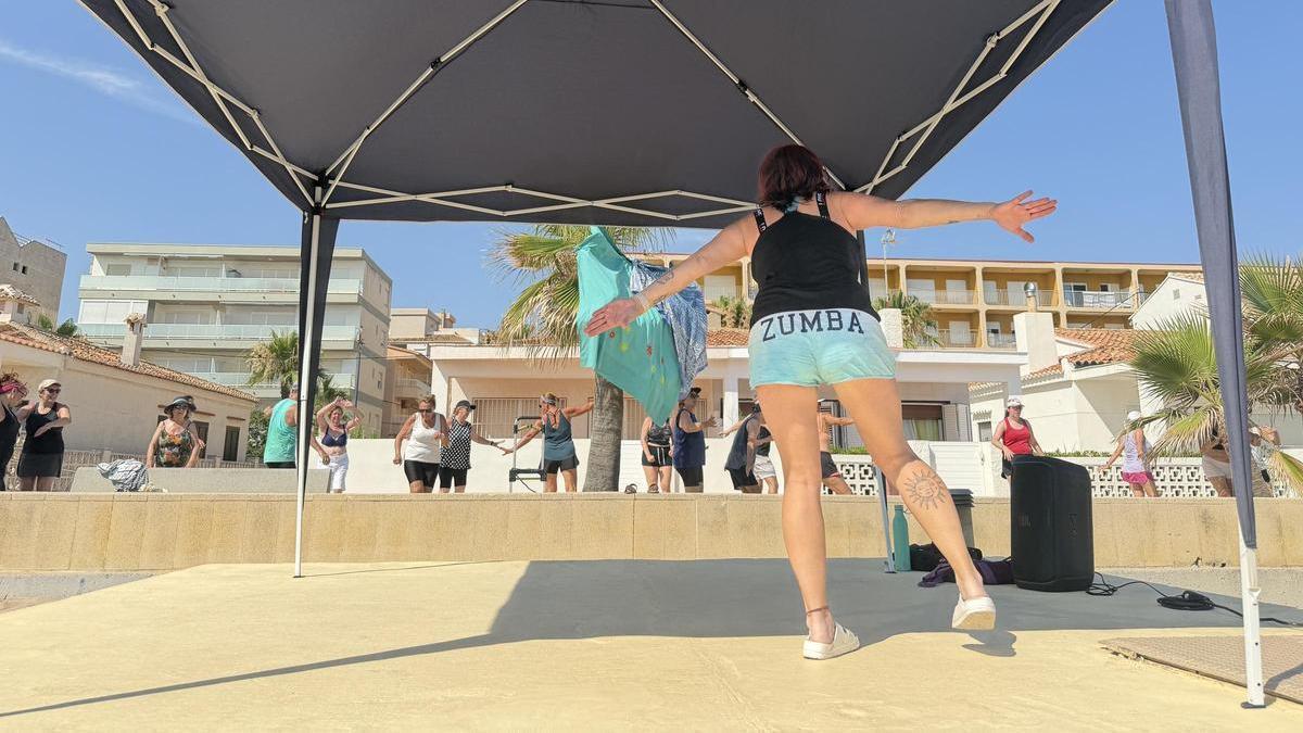 Zumba en la playa de Miramar.