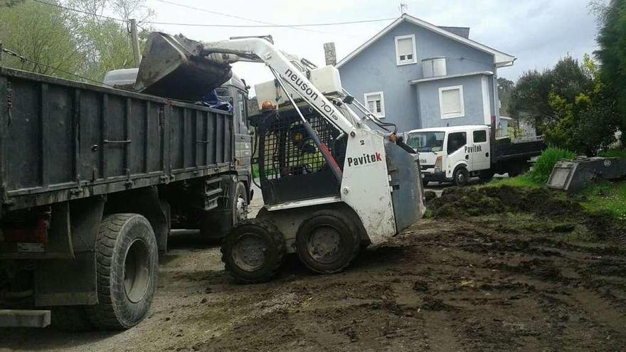 Mejora de caminos en diecinueve pueblos de Valdés