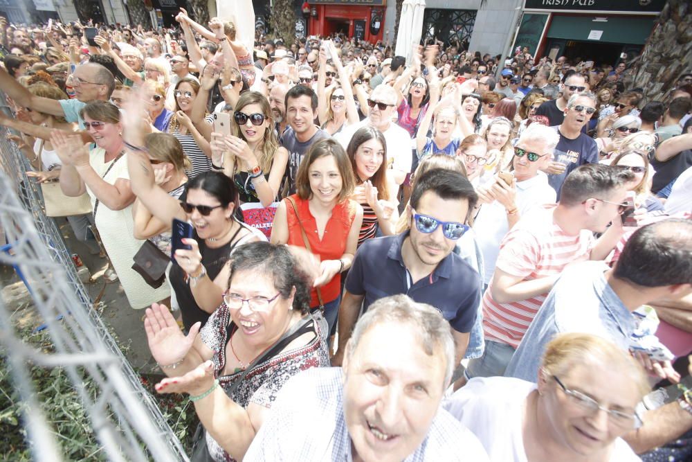 La segunda mascletà de las Hogueras 2019 en imágenes