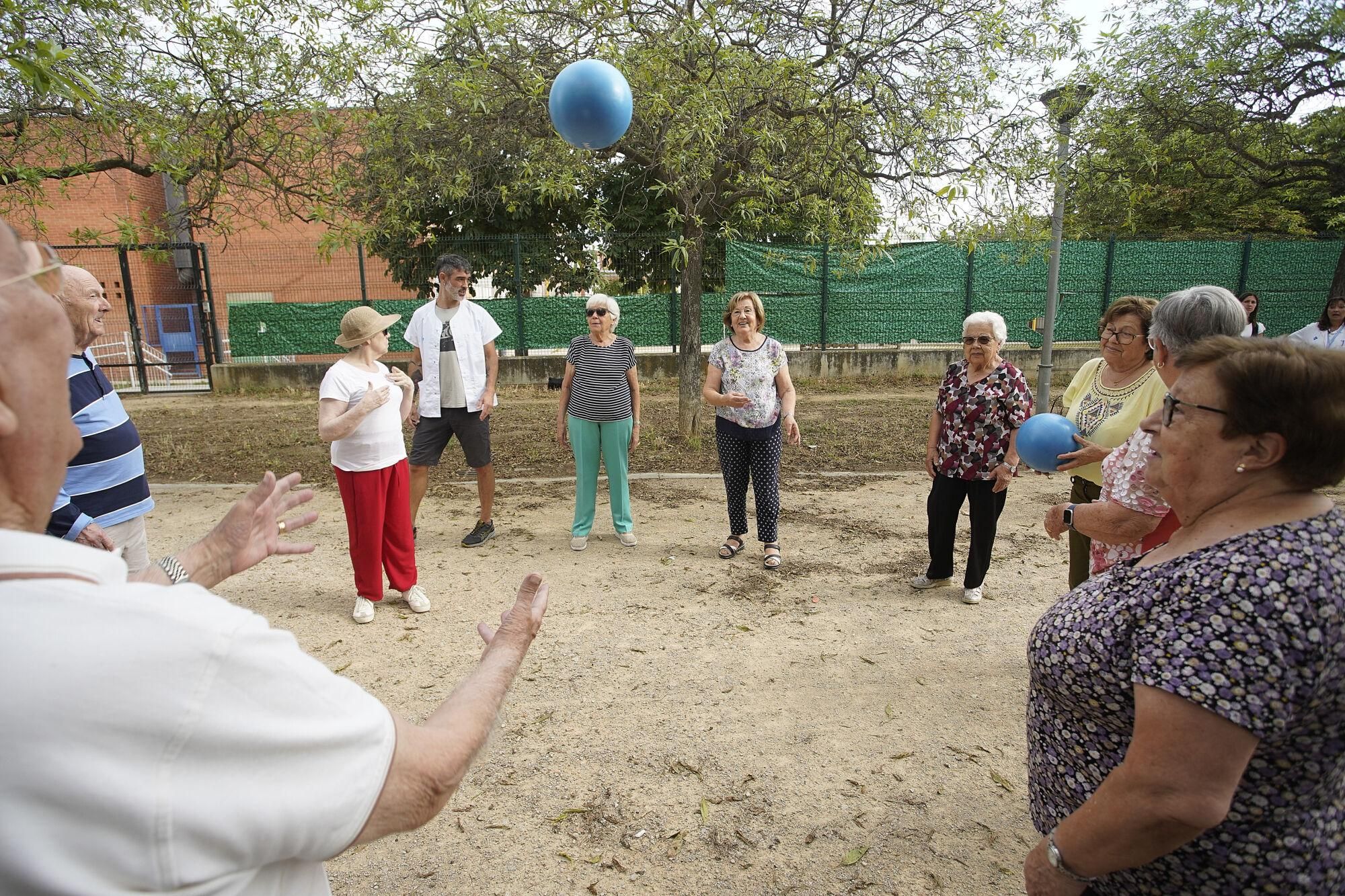 Salt CAP Alfons Moré transformació i reforma de l’atenció primària fisioterapeuta activitat amb persones de risc millora mobilitat