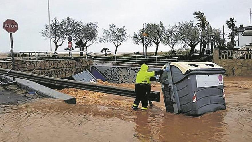 Rescates a conductores y drenajes en Benicarló