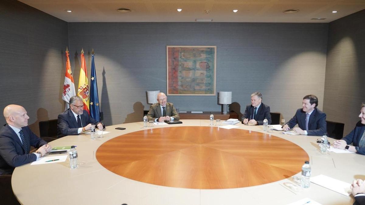 Reunión entre PP y Vox esta mañana.