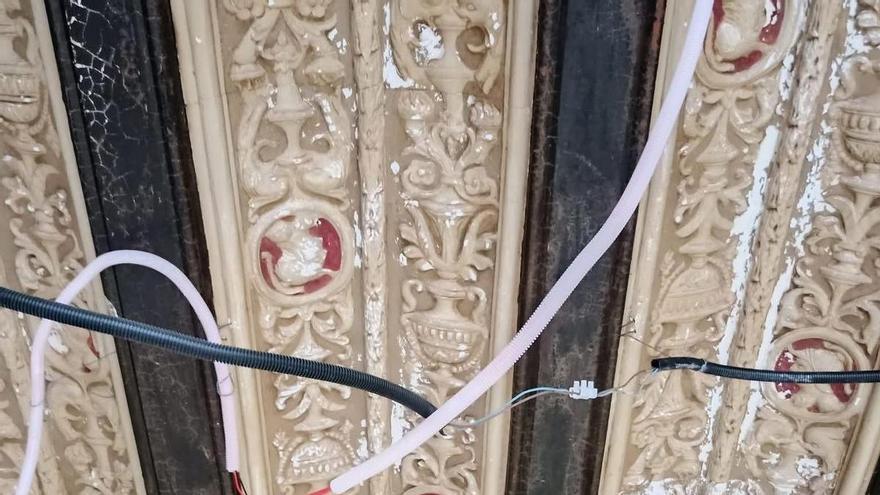 Unas obras sacan a la luz la decoración modernista original de l'Hort de Feliu de Alginet