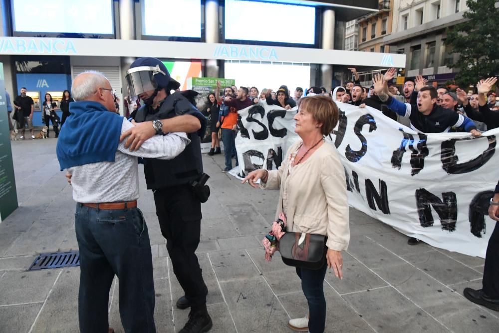 Confrontación en el Obelisco por Cataluña