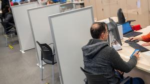 La meitat de les empreses no volen contractar gent de més de 45 anys