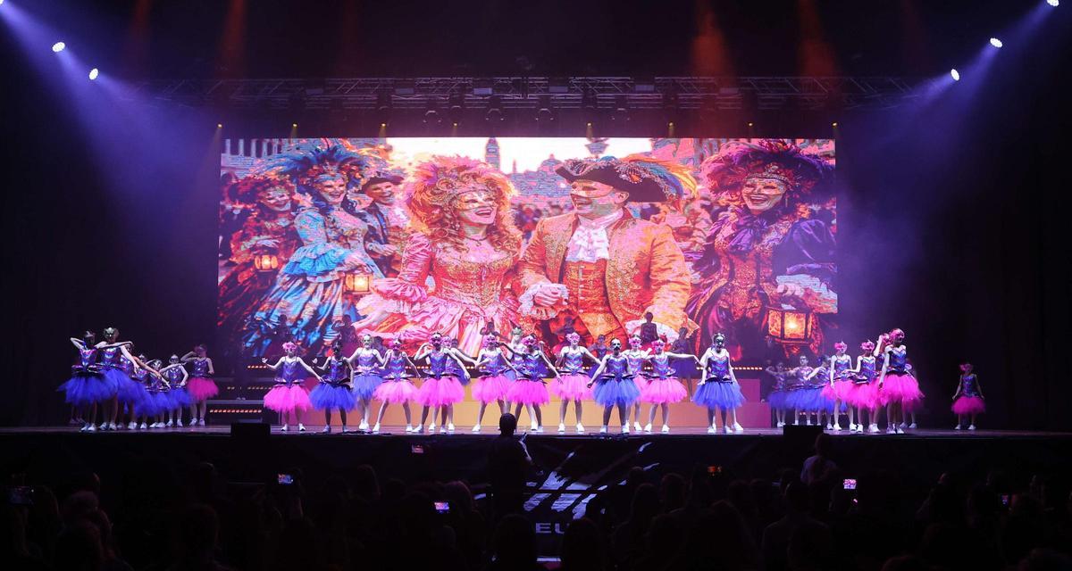 El Festival Intercentros 2026 llenó de colorido y solidaridad el Coliseum