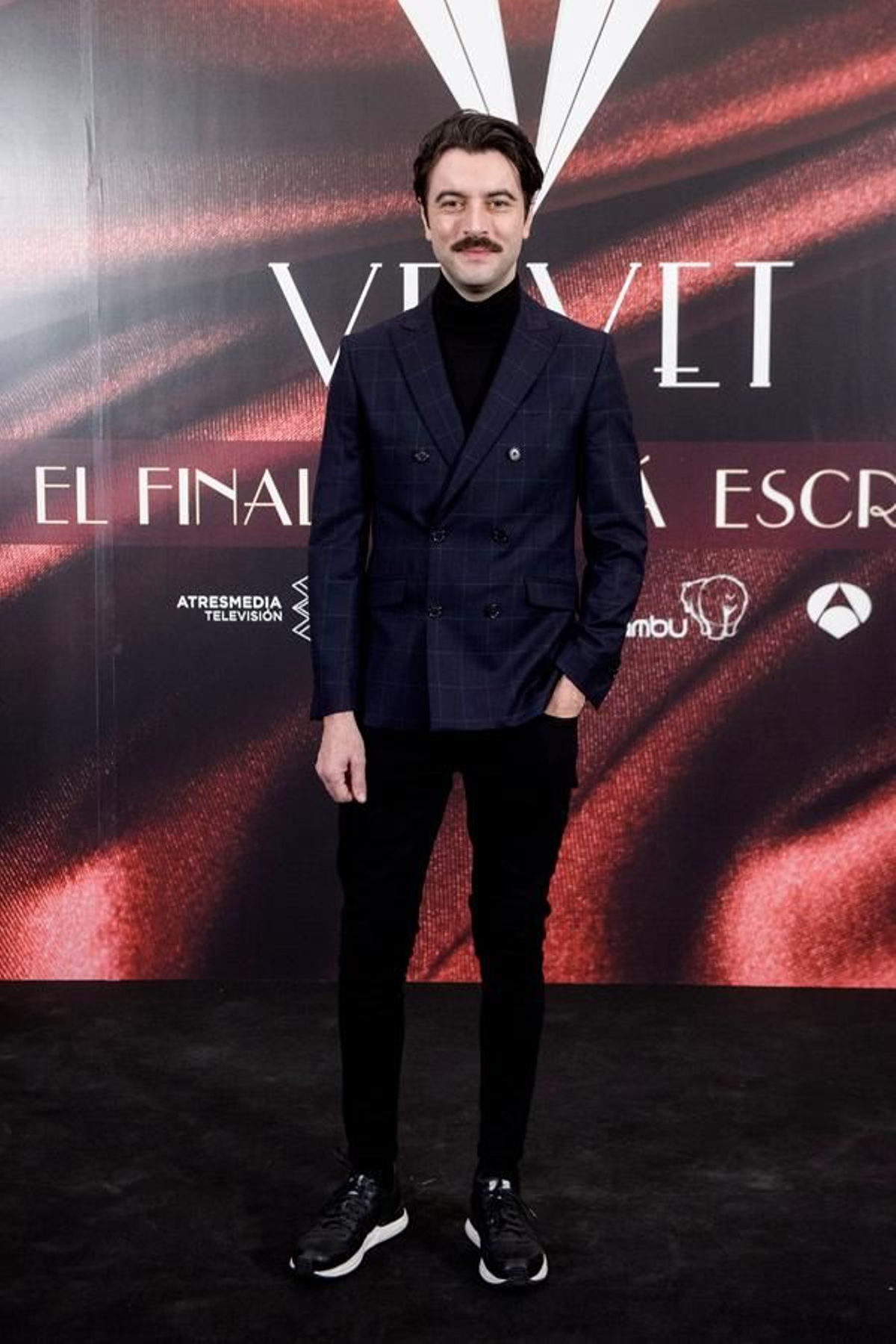 Fiesta final de 'Velvet': Javier Rey