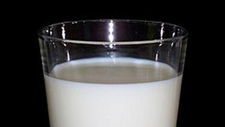 Programa de consumo de leche llegará al triple de colegios el próximo curso