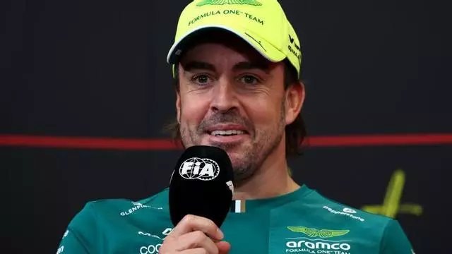 Fernando Alonso suelta la bomba en Hungría: "Tengo contrato, no me muevo"