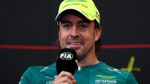 Fernando Alonso suelta la bomba en Hungría: Tengo contrato, no me muevo