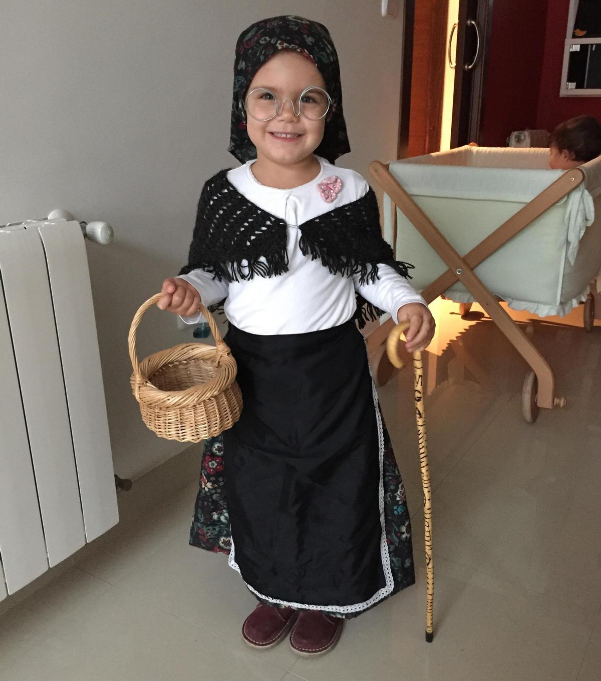 La vida de la fallera mayor infantil 2024, Marina García, en imágenes