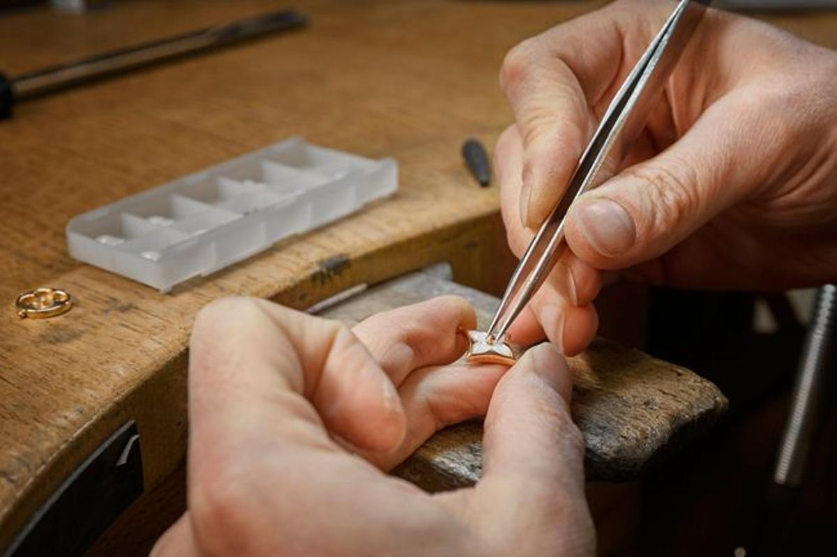 Todo el 'savoir faire' de Louis Vuitton en su última colección de joyas -  Woman