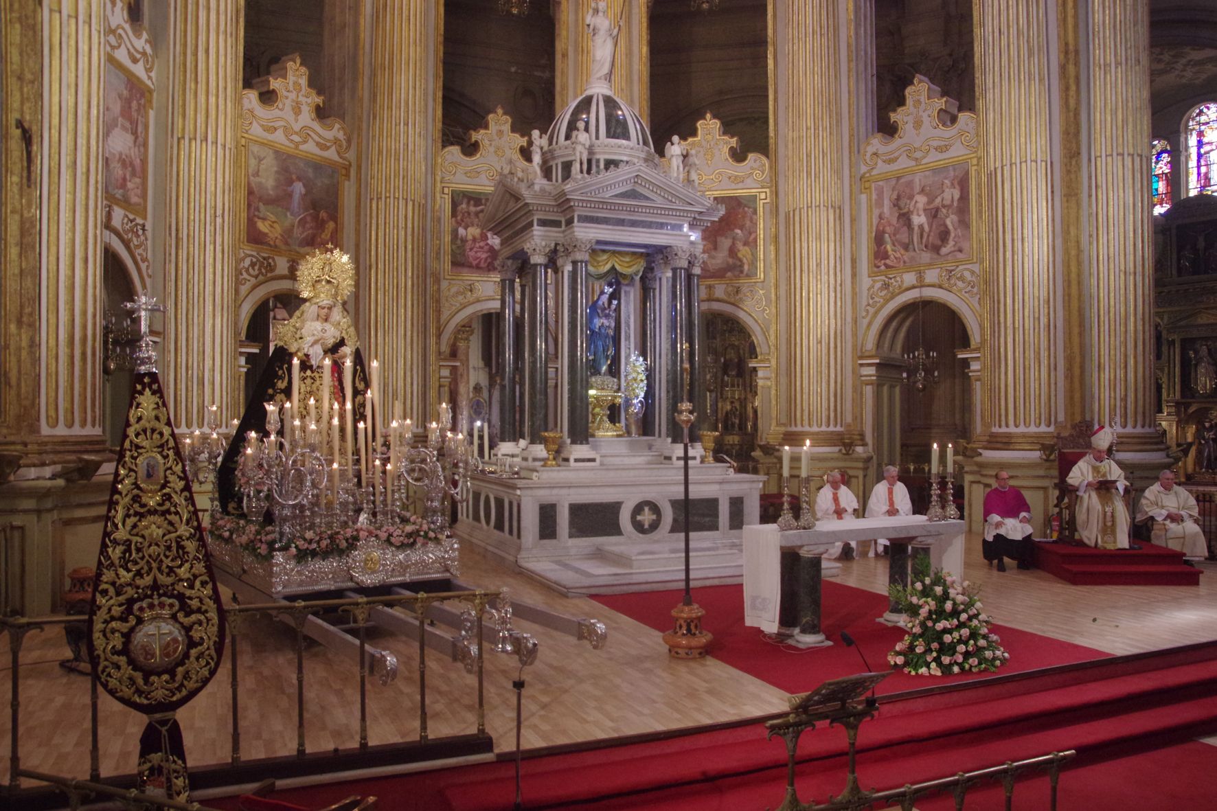 Traslado de la Virgen del Gran Poder a la Catedral y misa solemne