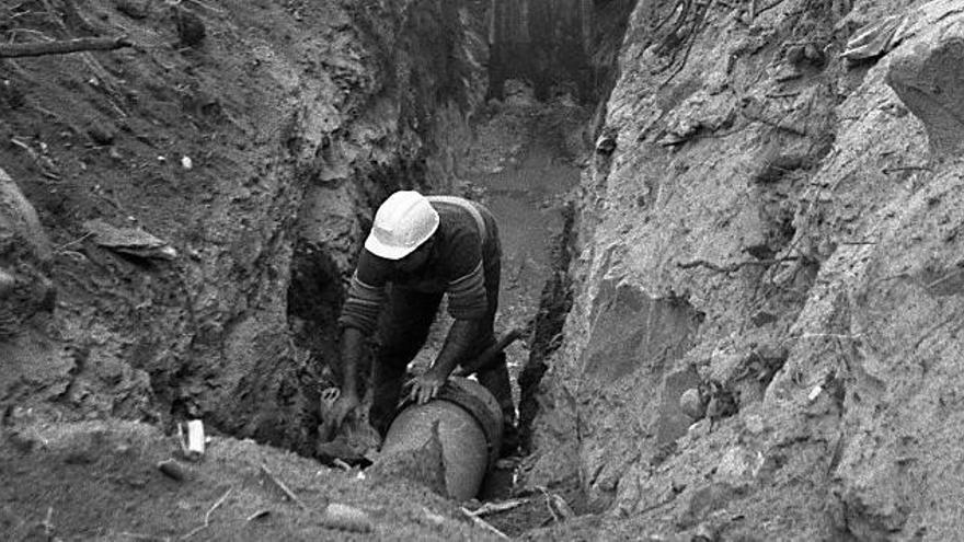 Obres de construcció de l&#039;actual col·lector al Pont de Vilomara, el 1987.