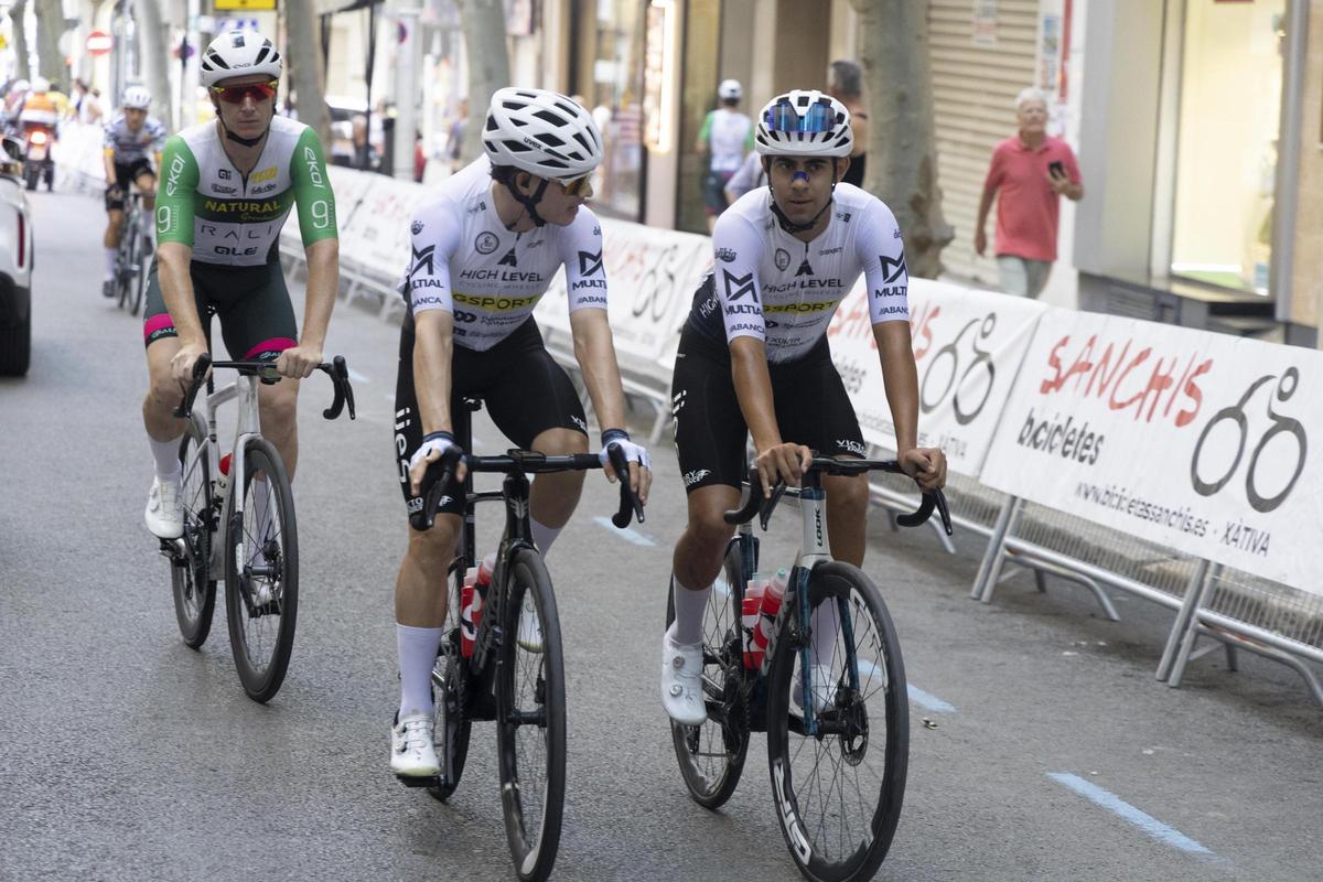 Todas las imágenes de la 37ª edición de la vuelta ciclista de la Fira de Xàtiva Todas las imágenes de la 37ª edición de la vuelta ciclista de la Fira de Xàtiva