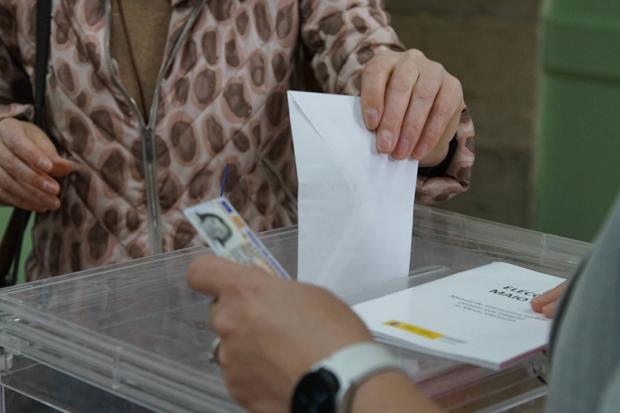 Así fue la jornada electoral en Santiago: las imágenes