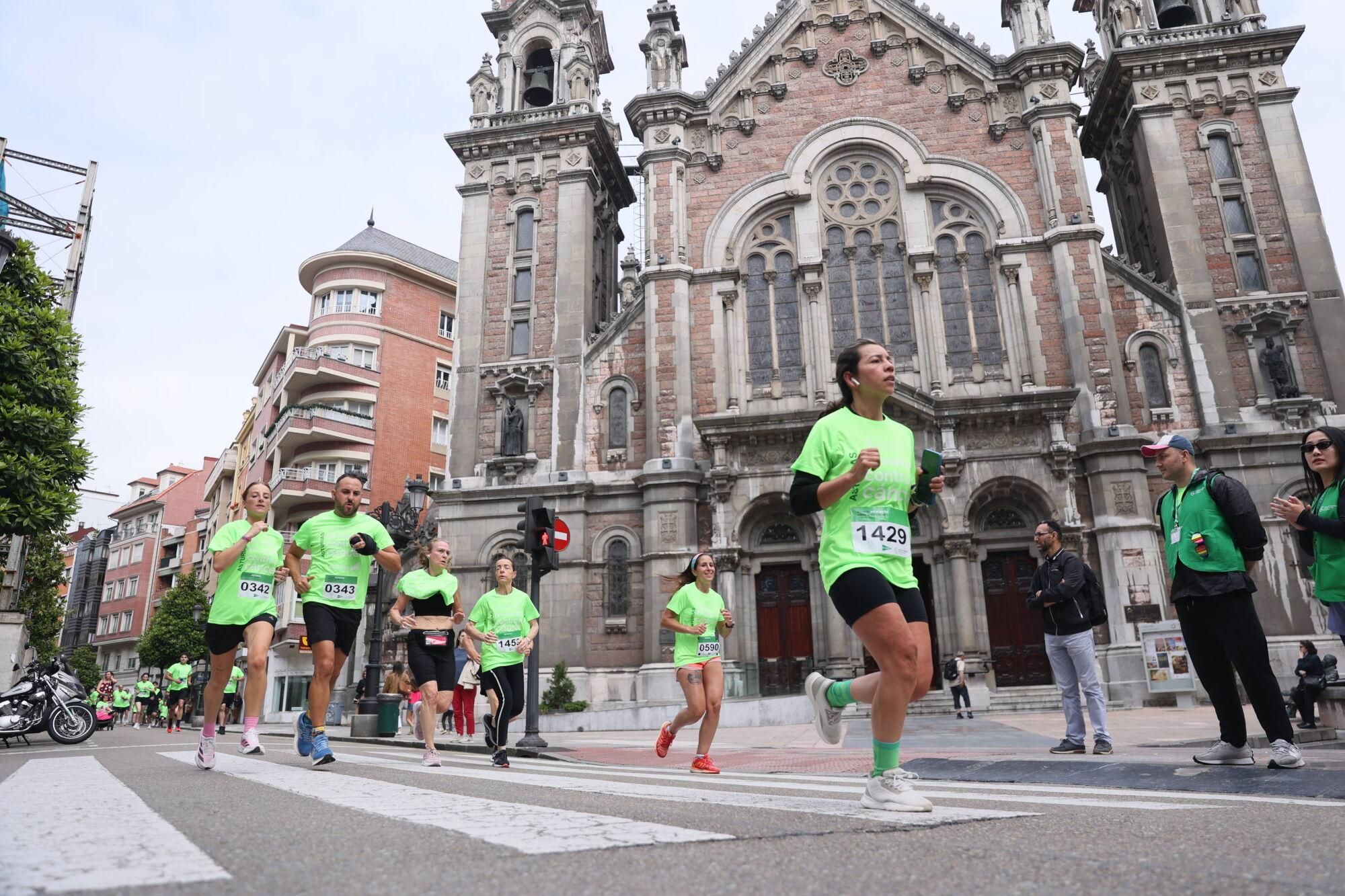 11 horas. Plaza de la Catedral. Carrera contra el cáncer.