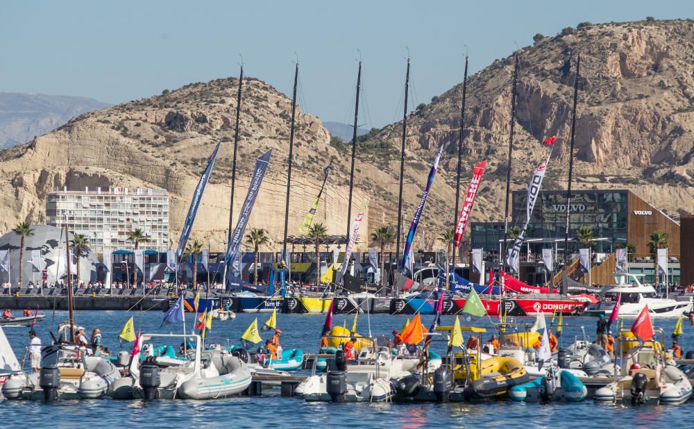 Incesante actividad en el Race Village del Puerto de Alicante