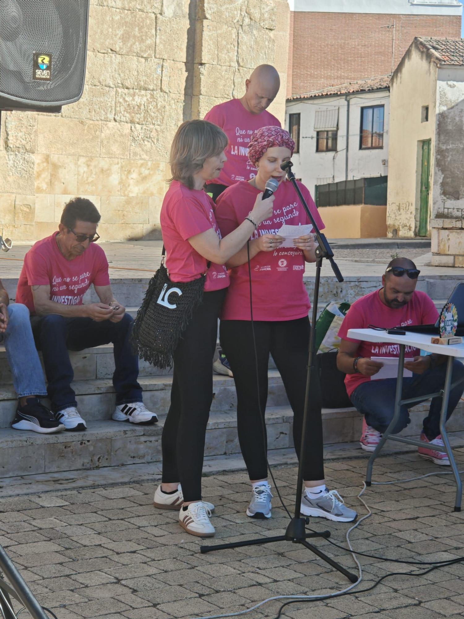 GALERÍA | La marcha de Fuentesaúco por el cáncer en imágenes