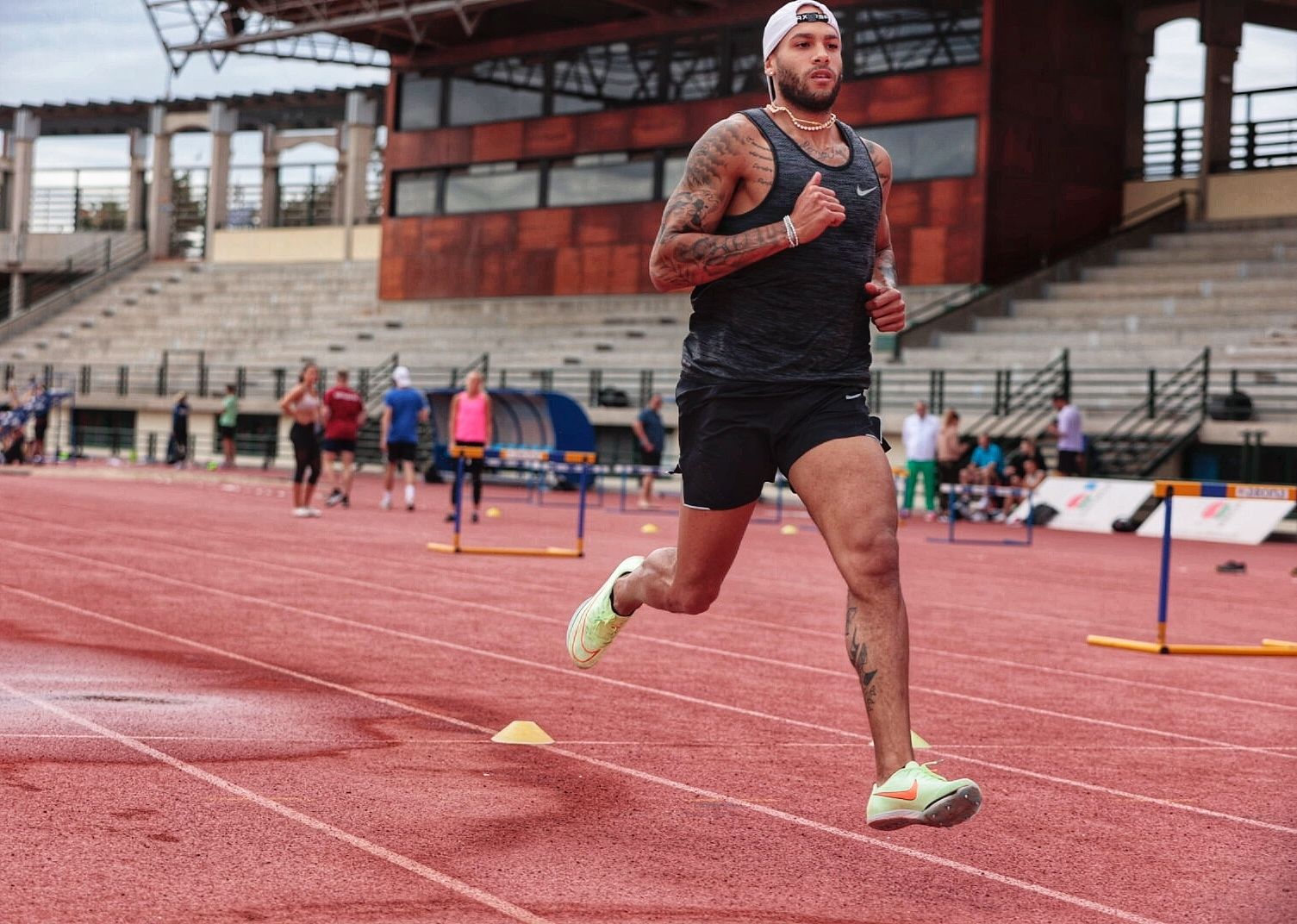 El atleta italiano Marcell Jacobs, oro en los Juegos de Tokio 2020, se entrena en Tenerife