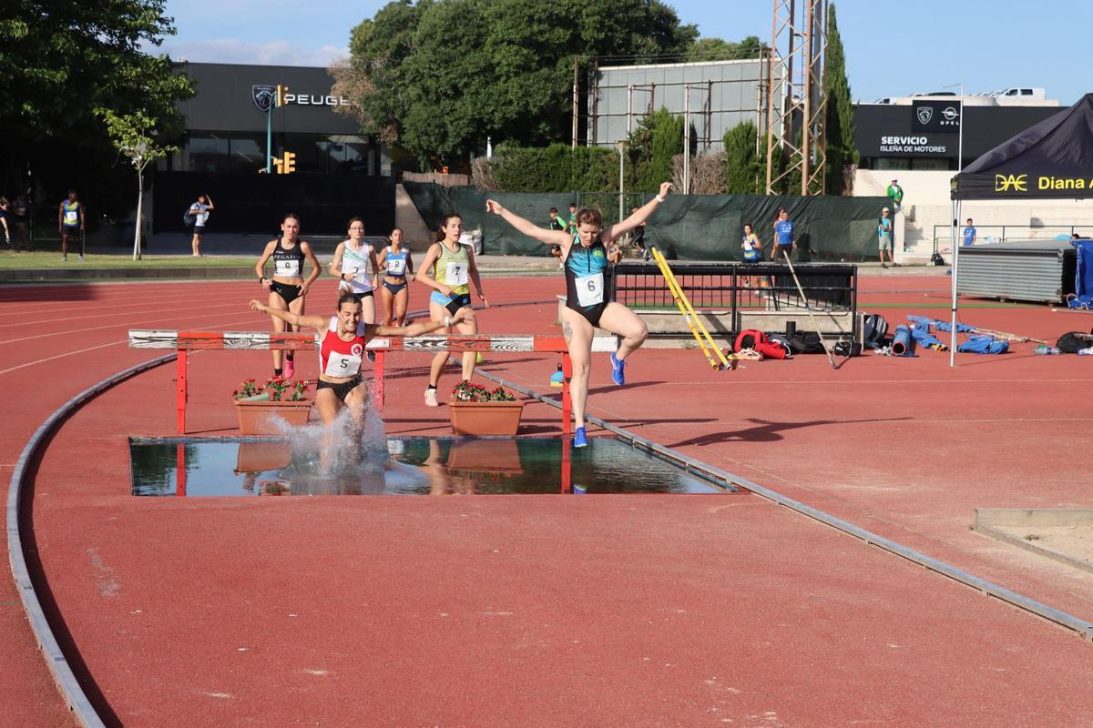 Carreras de 3.000 obstáculos femeninos